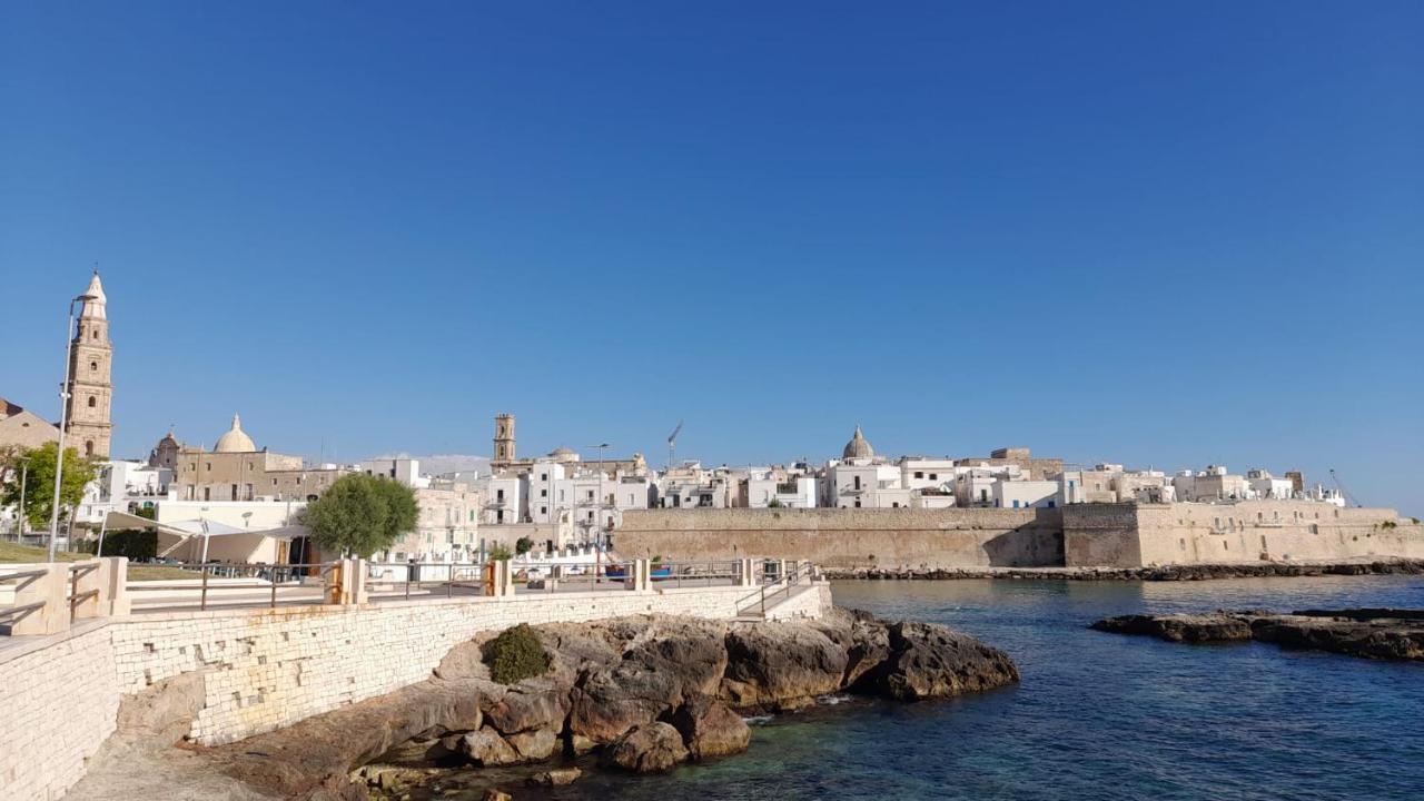 Il Vecchio Carrubo - Villa Con Piscina A Sfioro 마키아 디 몬테 외부 사진